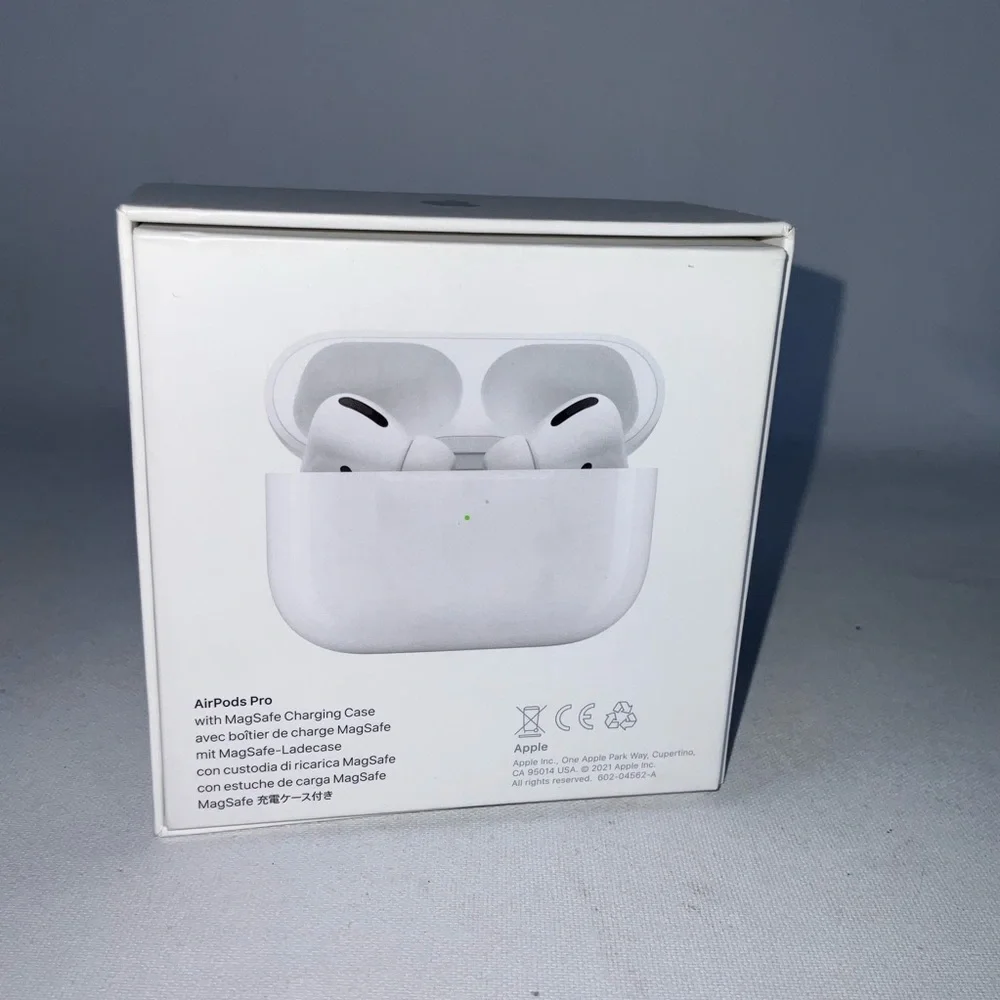 AirPods Pro ( 1st Gen ) With Magsafe charging case-Model A2190 *USED”